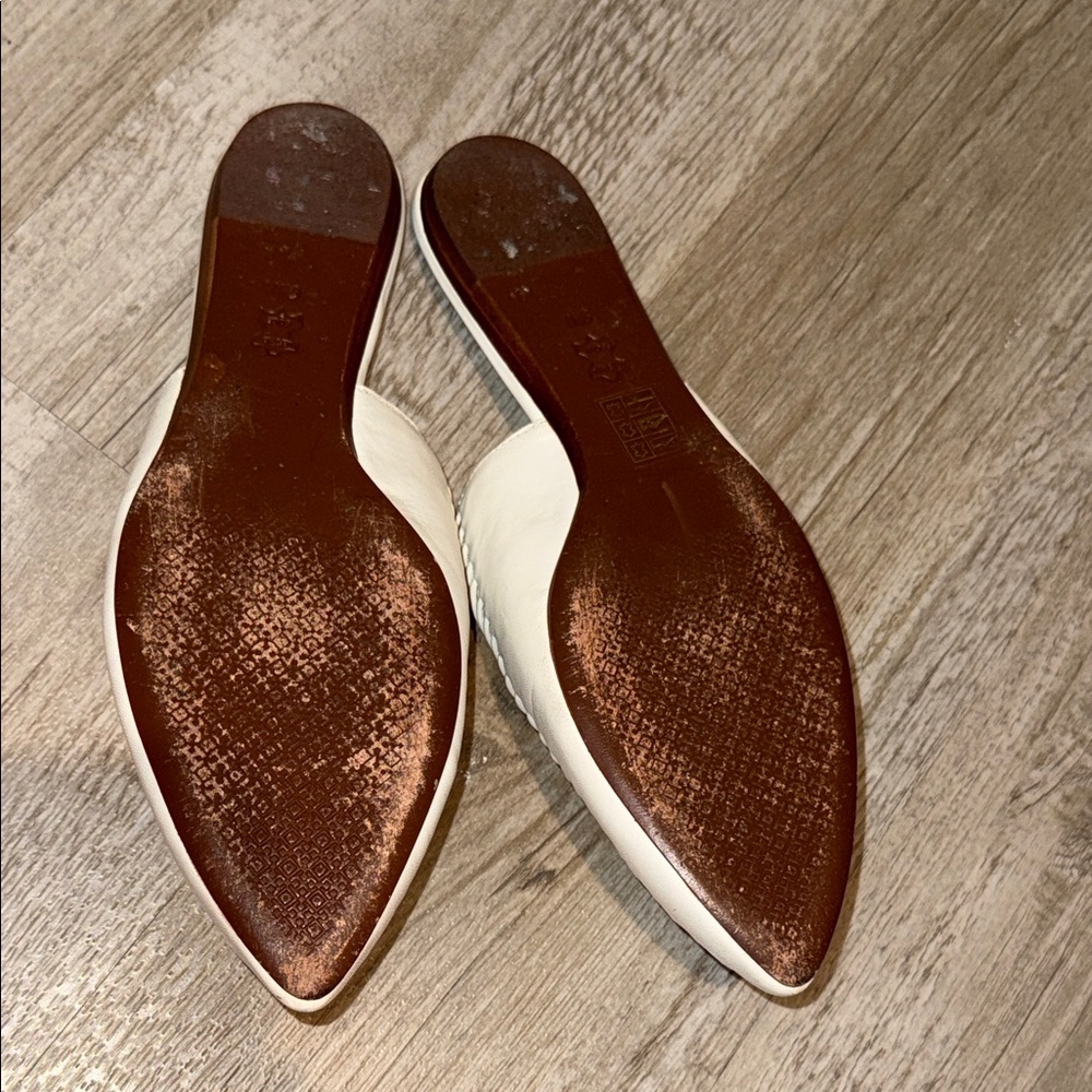 Tory Burch White Woven Pointed-Toe Slip-On Mules - Picture 11 of 12